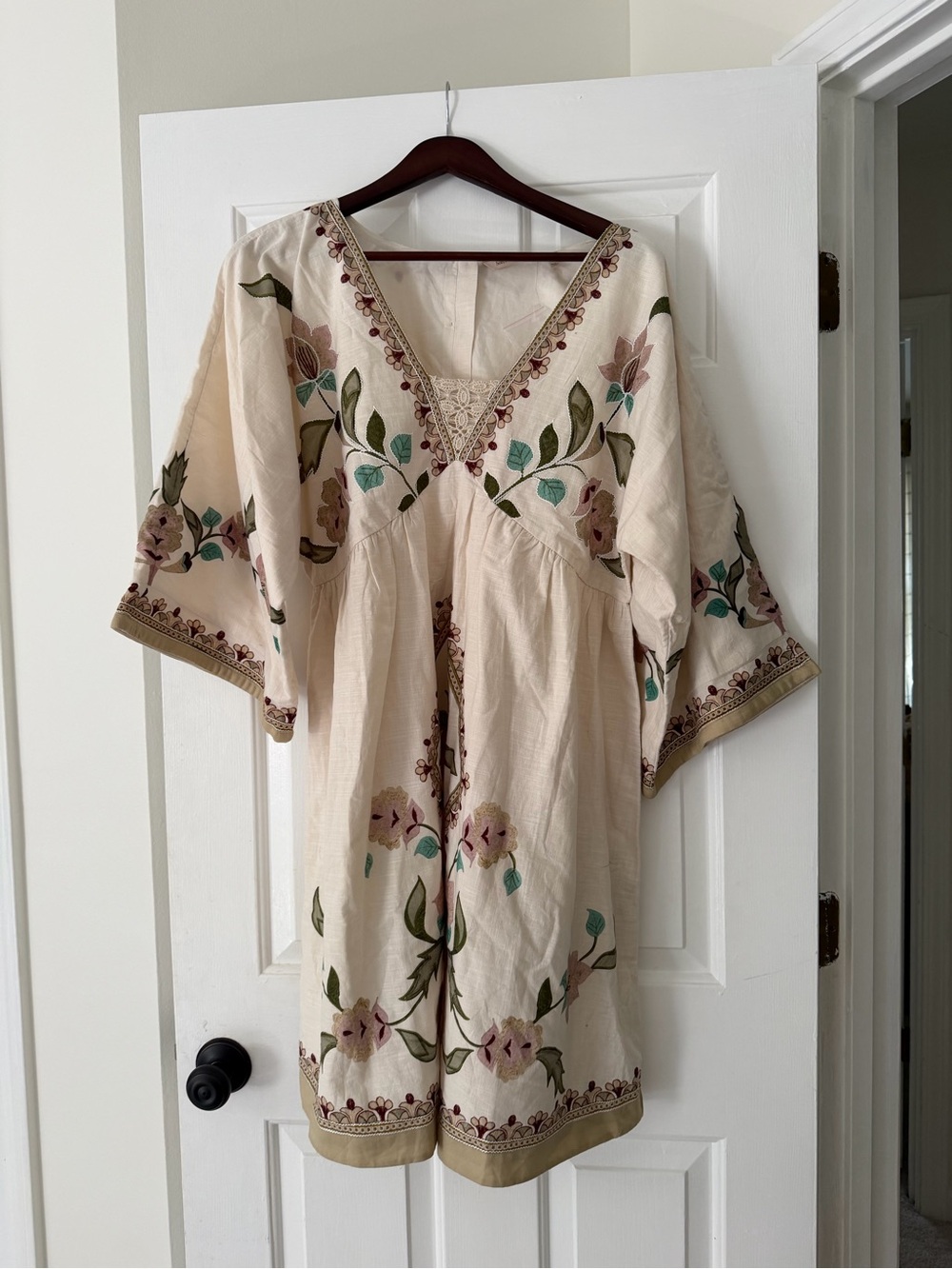 Soft Surroundings Cream Embroidered Floral V-Neck Dress